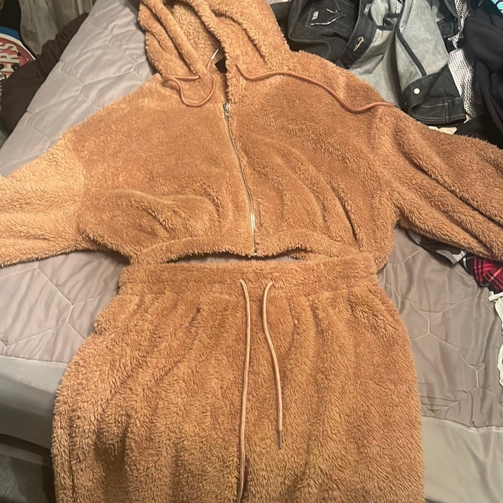 Fluffy jumpsuit set